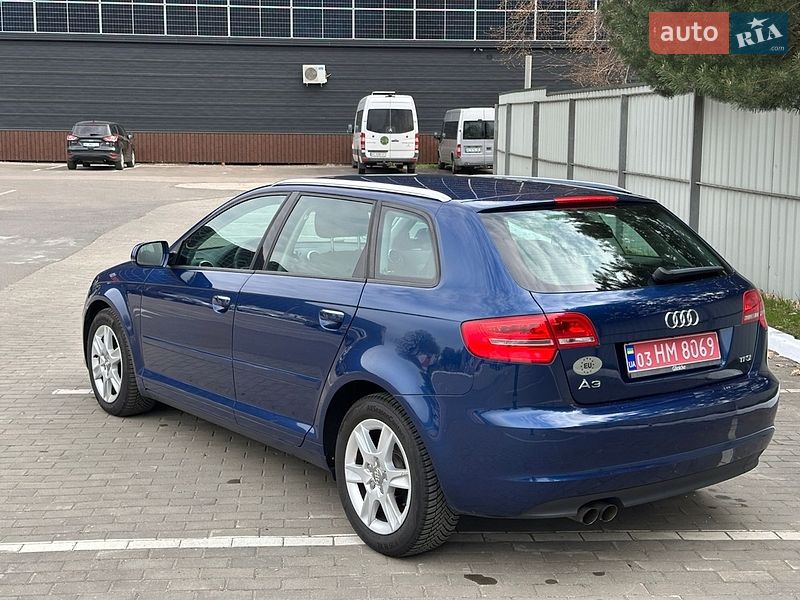 Хэтчбек Audi A3 2010 в Луцке