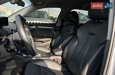 Хэтчбек Audi A3 2018 в Львове