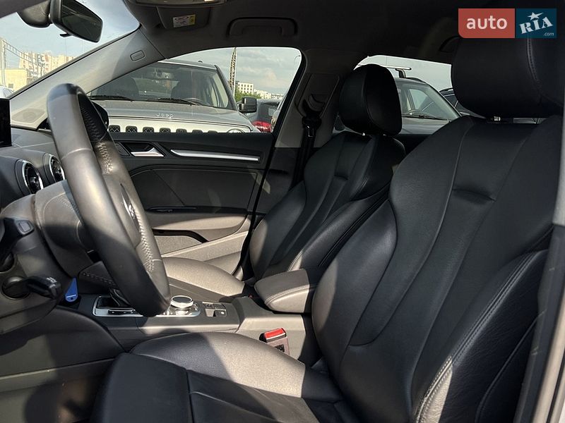 Хэтчбек Audi A3 2018 в Львове