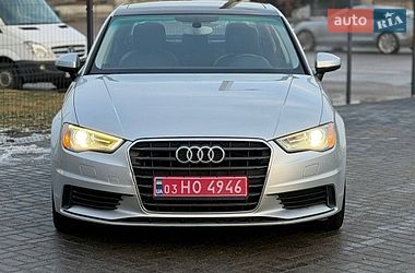 Седан Audi A3 2015 в Кропивницком
