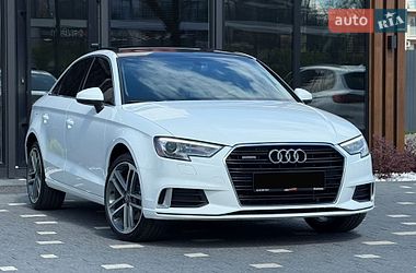 Седан Audi A3 2017 в Ужгороде