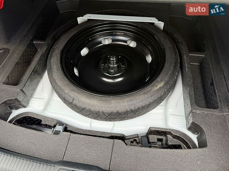 Седан Audi A3 2017 в Ужгороде