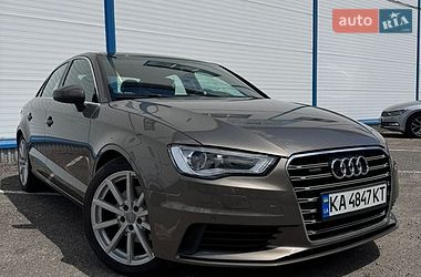 Седан Audi A3 2016 в Киеве