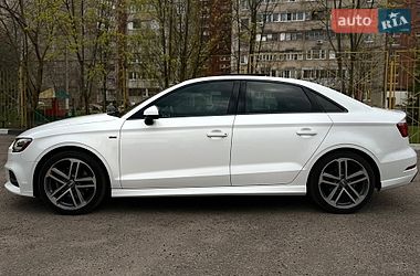 Седан Audi A3 2018 в Харькове