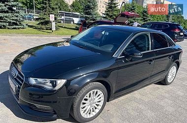 Седан Audi A3 2016 в Львове
