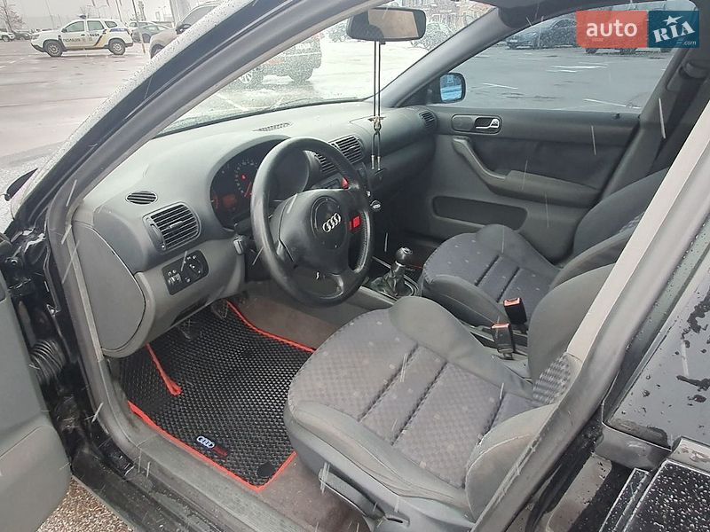 Хэтчбек Audi A3 1999 в Киеве