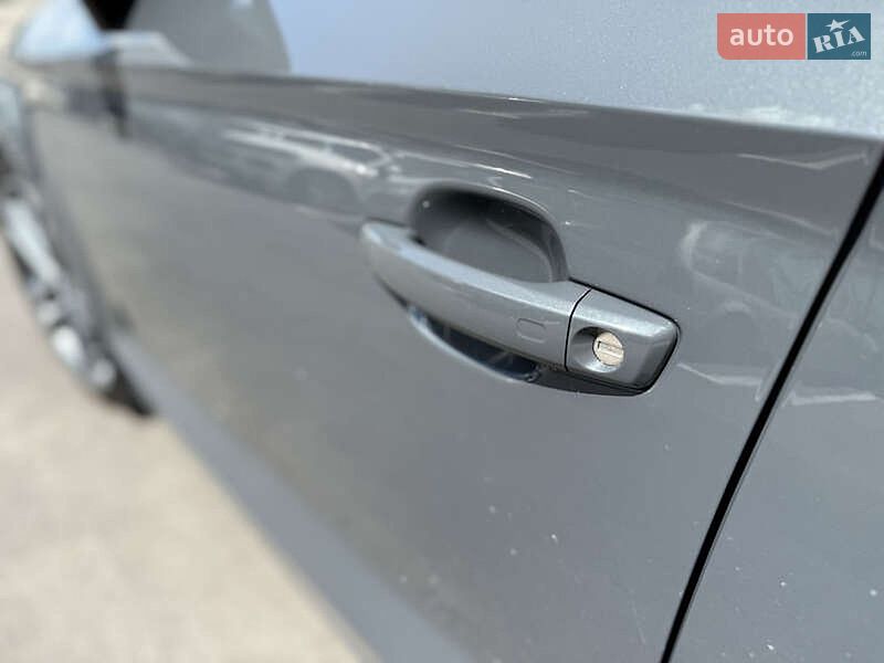 Седан Audi A3 2019 в Львові