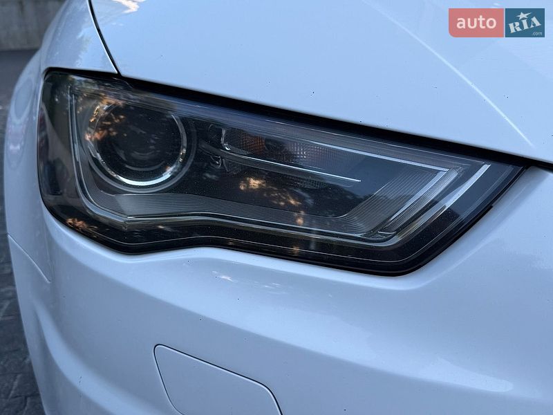 Седан Audi A3 2015 в Киеве