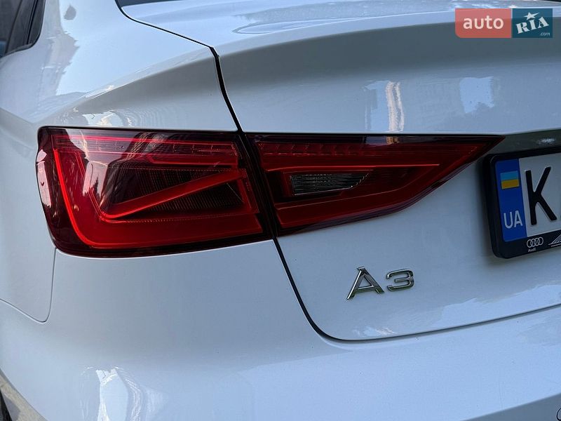 Седан Audi A3 2015 в Киеве