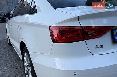 Седан Audi A3 2015 в Киеве