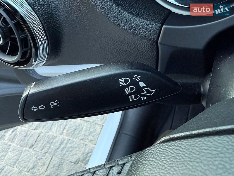 Седан Audi A3 2015 в Киеве