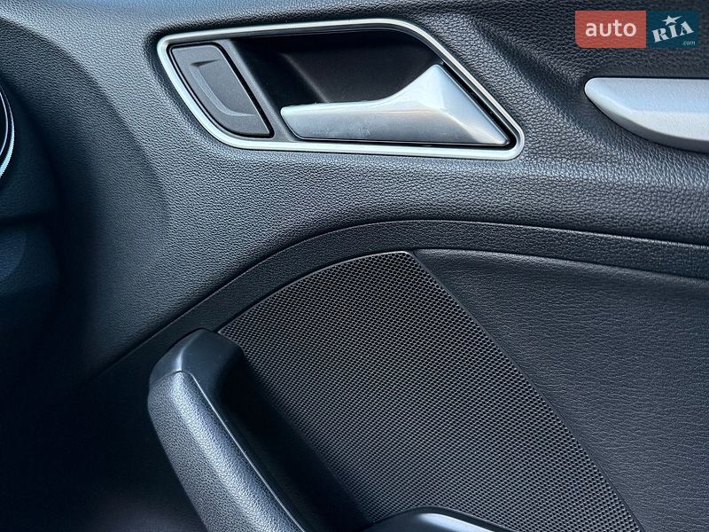 Седан Audi A3 2015 в Киеве