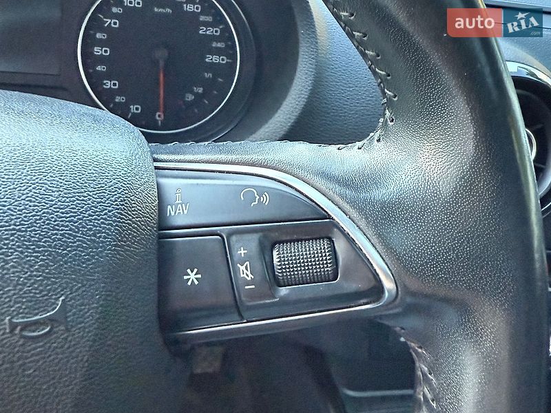 Седан Audi A3 2015 в Киеве