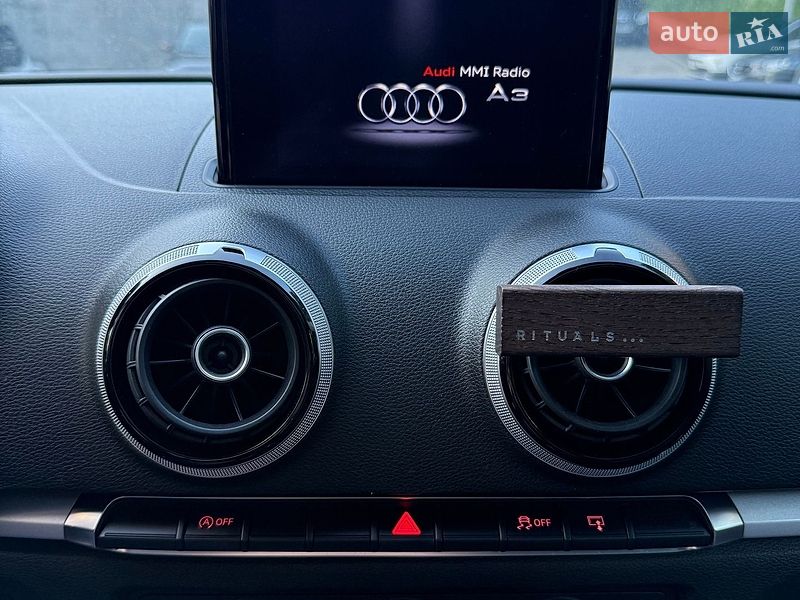 Седан Audi A3 2015 в Киеве
