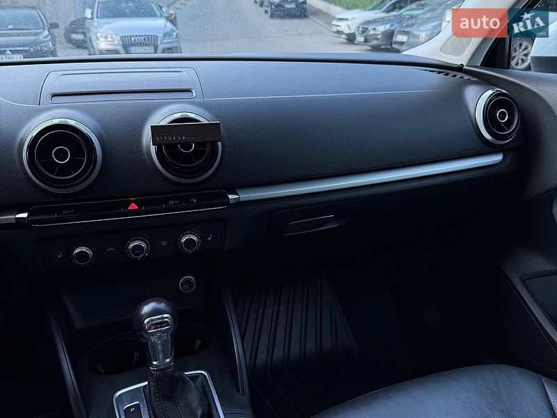 Седан Audi A3 2015 в Киеве фото 44 Седан Audi A3 2015 в Киеве