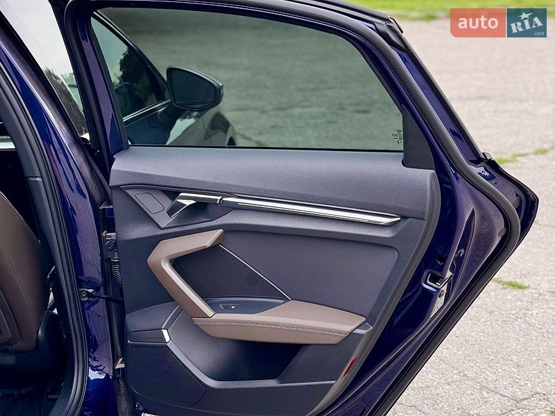 Седан Audi A3 2023 в Харкові