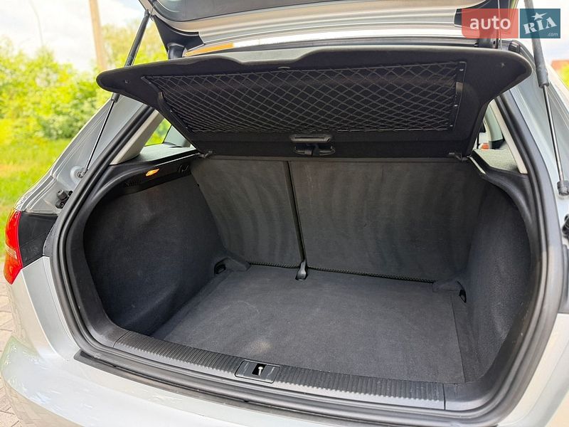 Хетчбек Audi A3 2010 в Старокостянтинові
