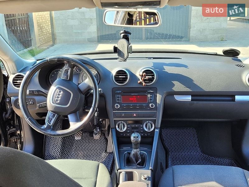 Хэтчбек Audi A3 2010 в Нововолынске фото 2 Хэтчбек Audi A3 2010 в Нововолынске