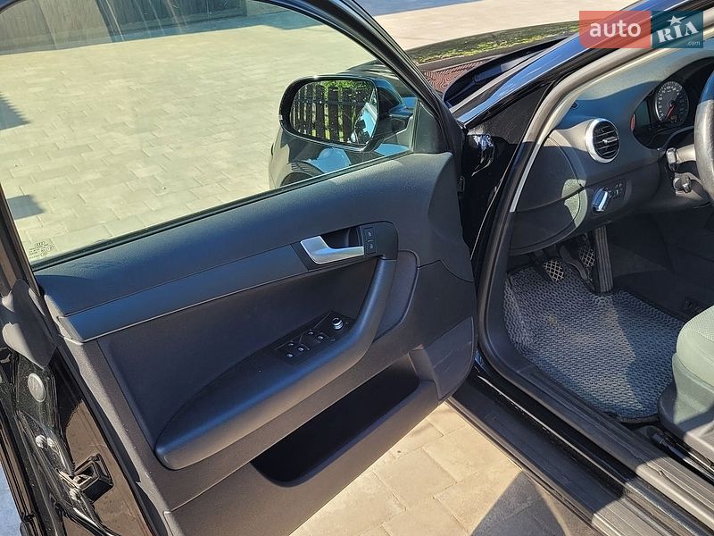 Хэтчбек Audi A3 2010 в Нововолынске фото 13 Хэтчбек Audi A3 2010 в Нововолынске