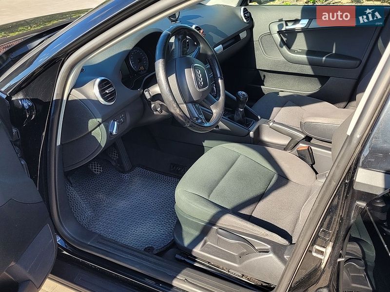 Хэтчбек Audi A3 2010 в Нововолынске фото 14 Хэтчбек Audi A3 2010 в Нововолынске