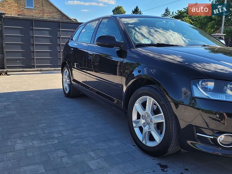 Хэтчбек Audi A3 2010 в Нововолынске фото 17 Хэтчбек Audi A3 2010 в Нововолынске