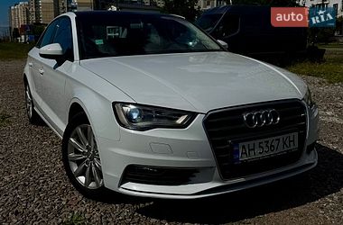Седан Audi A3 2015 в Києві фото 2 Седан Audi A3 2015 в Києві