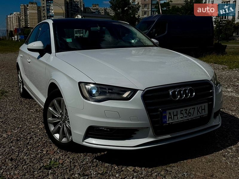 Седан Audi A3 2015 в Києві фото 2 Седан Audi A3 2015 в Києві