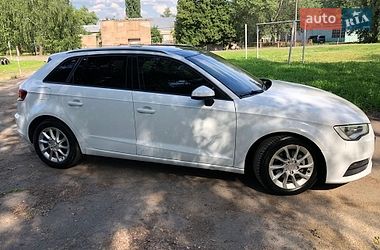 Хэтчбек Audi A3 2016 в Киеве