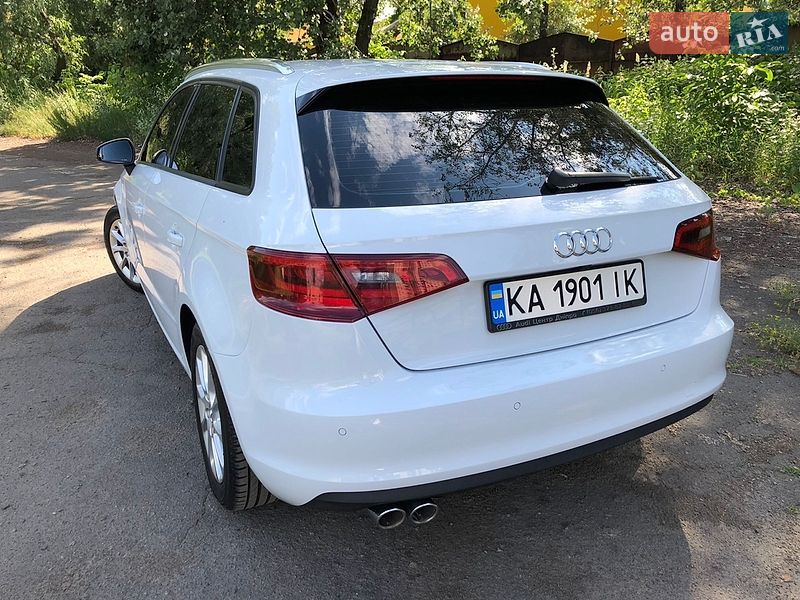 Хэтчбек Audi A3 2016 в Киеве