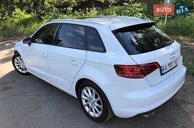 Хэтчбек Audi A3 2016 в Киеве