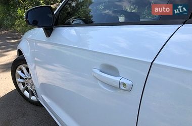 Хэтчбек Audi A3 2016 в Киеве
