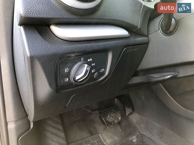 Хэтчбек Audi A3 2016 в Киеве