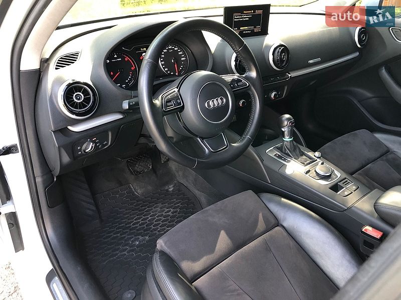 Хэтчбек Audi A3 2016 в Киеве