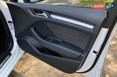 Хэтчбек Audi A3 2016 в Киеве