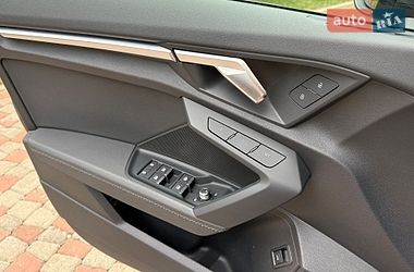 Седан Audi A3 2022 в Чернівцях