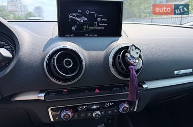 Хэтчбек Audi A3 2016 в Киеве