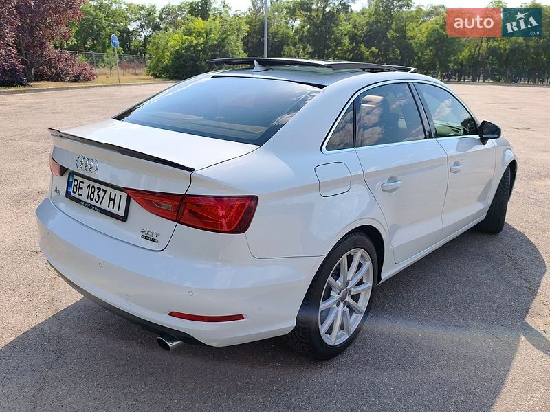 Седан Audi A3 2015 в Николаеве
