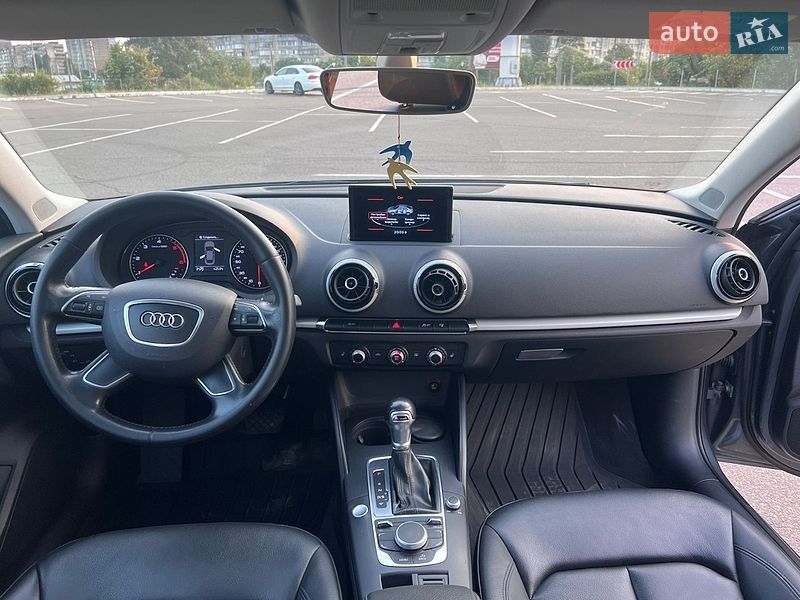 Седан Audi A3 2016 в Киеве
