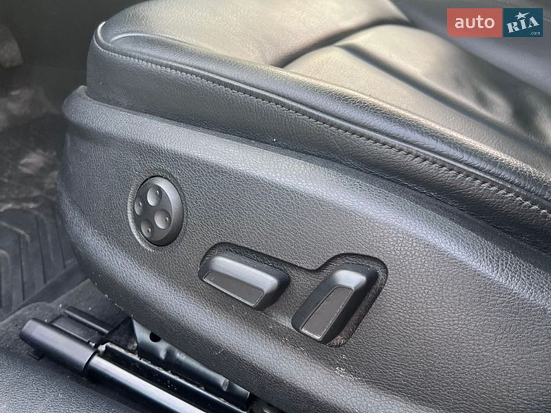Седан Audi A3 2016 в Киеве