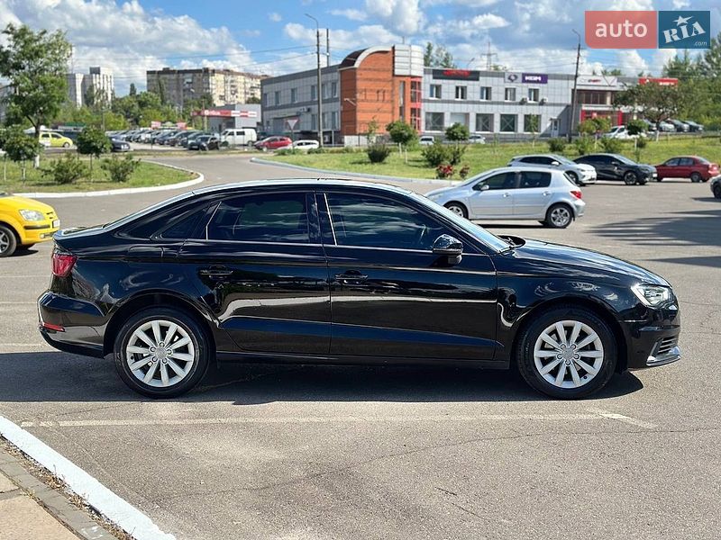 Седан Audi A3 2014 в Кривому Розі