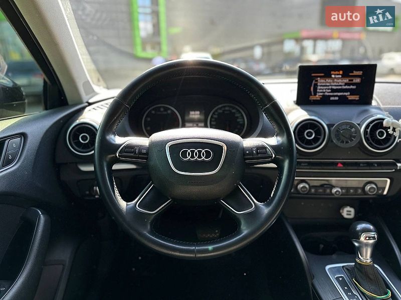 Седан Audi A3 2014 в Кривому Розі