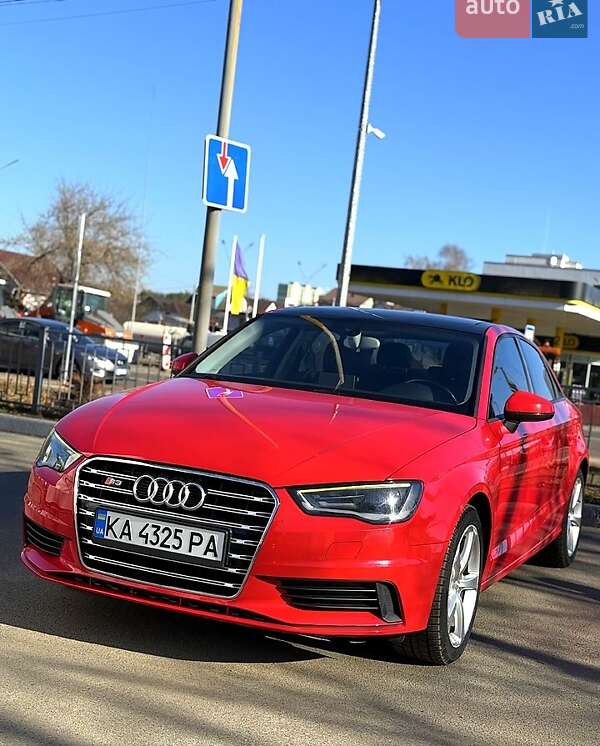 Седан Audi A3 2015 в Киеве