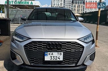 Седан Audi A3 2022 в Киеве