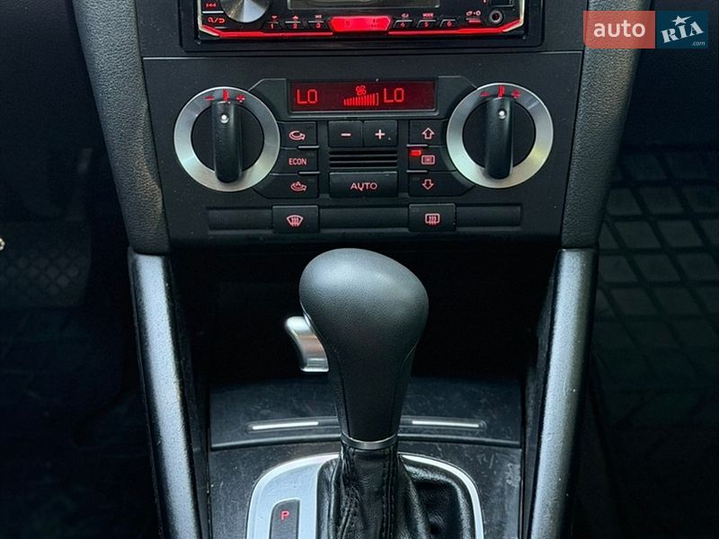 Хэтчбек Audi A3 2006 в Черновцах