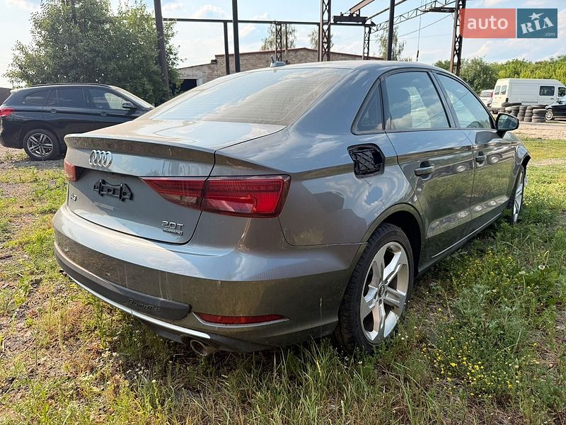 Седан Audi A3 2017 в Рівному