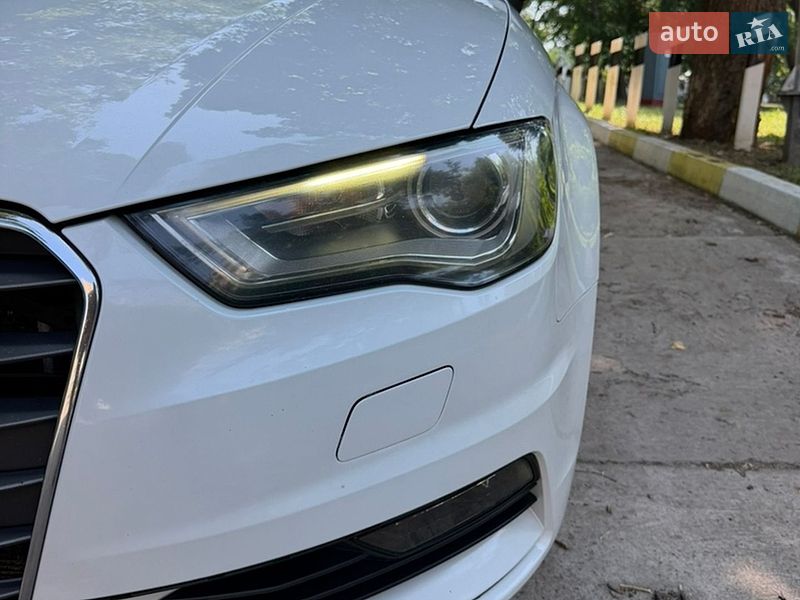 Седан Audi A3 2013 в Киеве