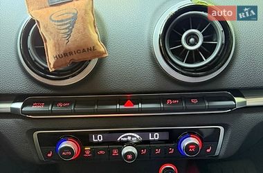 Седан Audi A3 2013 в Киеве