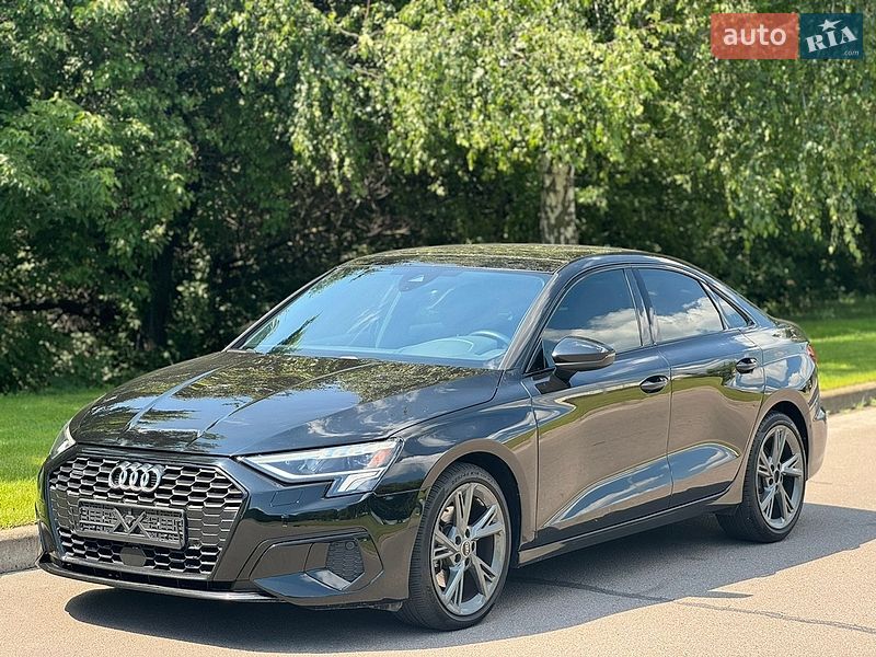 Седан Audi A3 2023 в Киеве