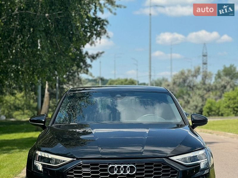 Седан Audi A3 2023 в Киеве