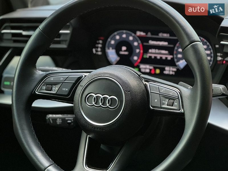 Седан Audi A3 2023 в Киеве